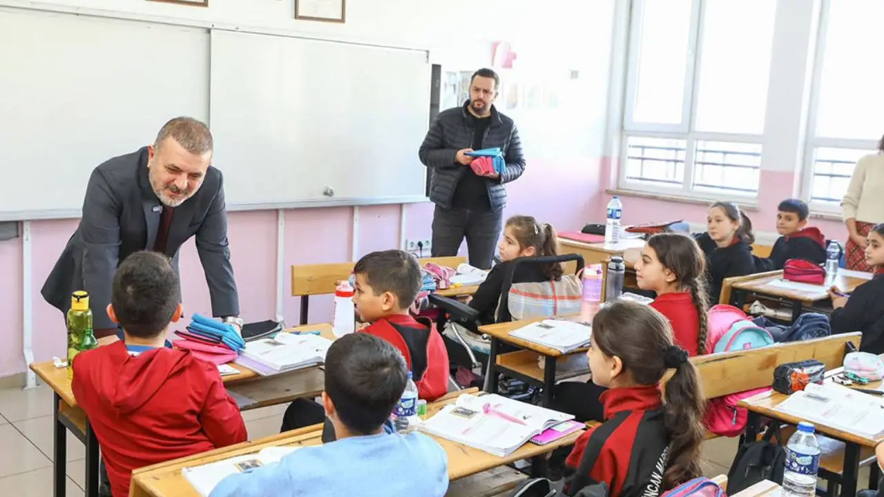 Sincan Belediye Başkanı Murat Ercan, okul ziyaretlerini sürdürüyor!