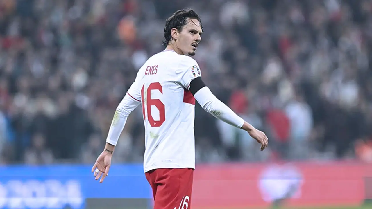 Milli futbolcu Enes Ünal'dan kötü haber