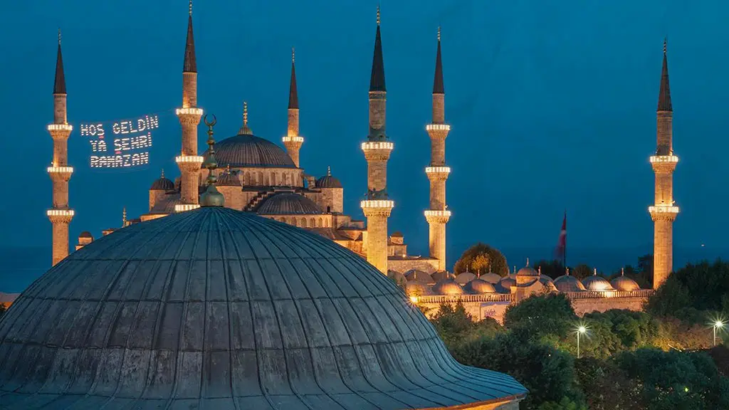 Oruçlar ne zaman başlayacak, Ramazan ayı neden önemlidir? 2025 Ramazan Bayramı ne zaman, ayın kaçında?