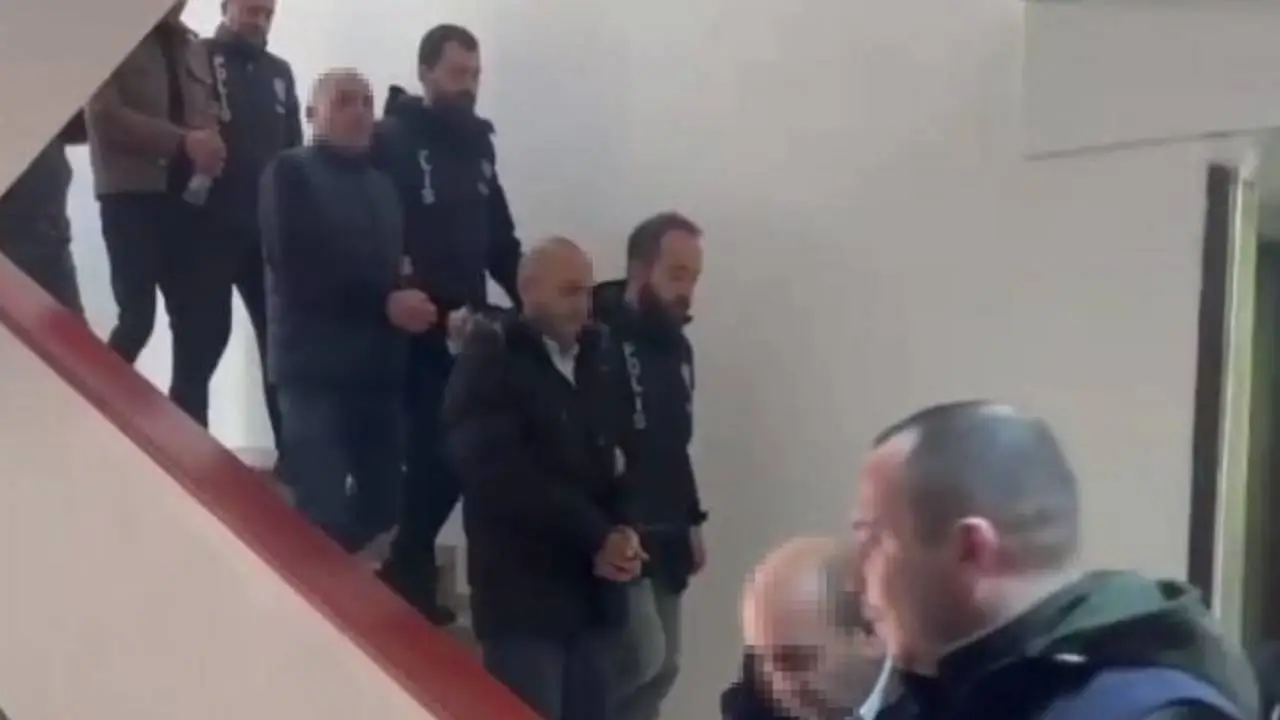 Ankara'da hareketli saatler... Fuhuş operasyonunda 13 gözaltı...