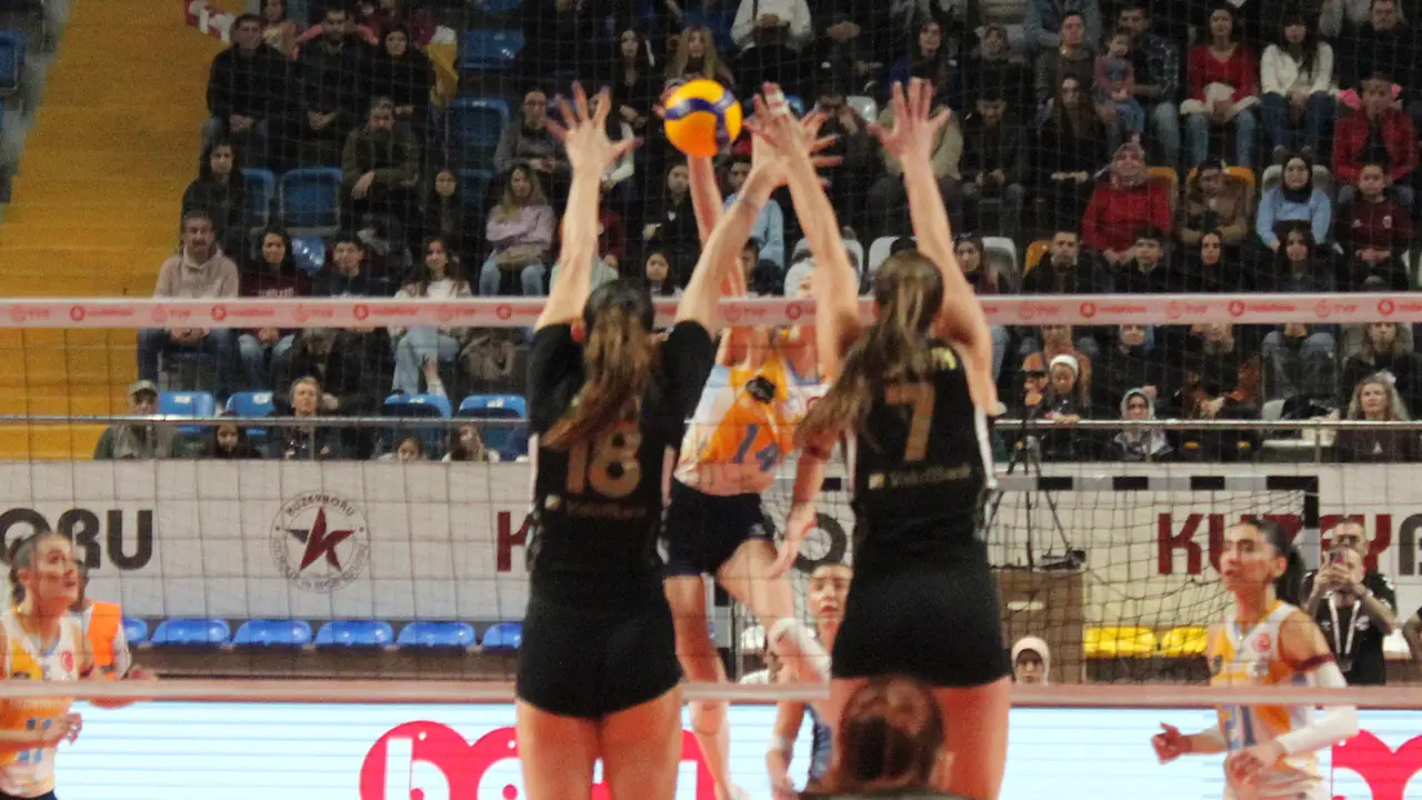 Sultanlar Ligi'nde Kuzeyboru, VakıfBank'a direnemedi