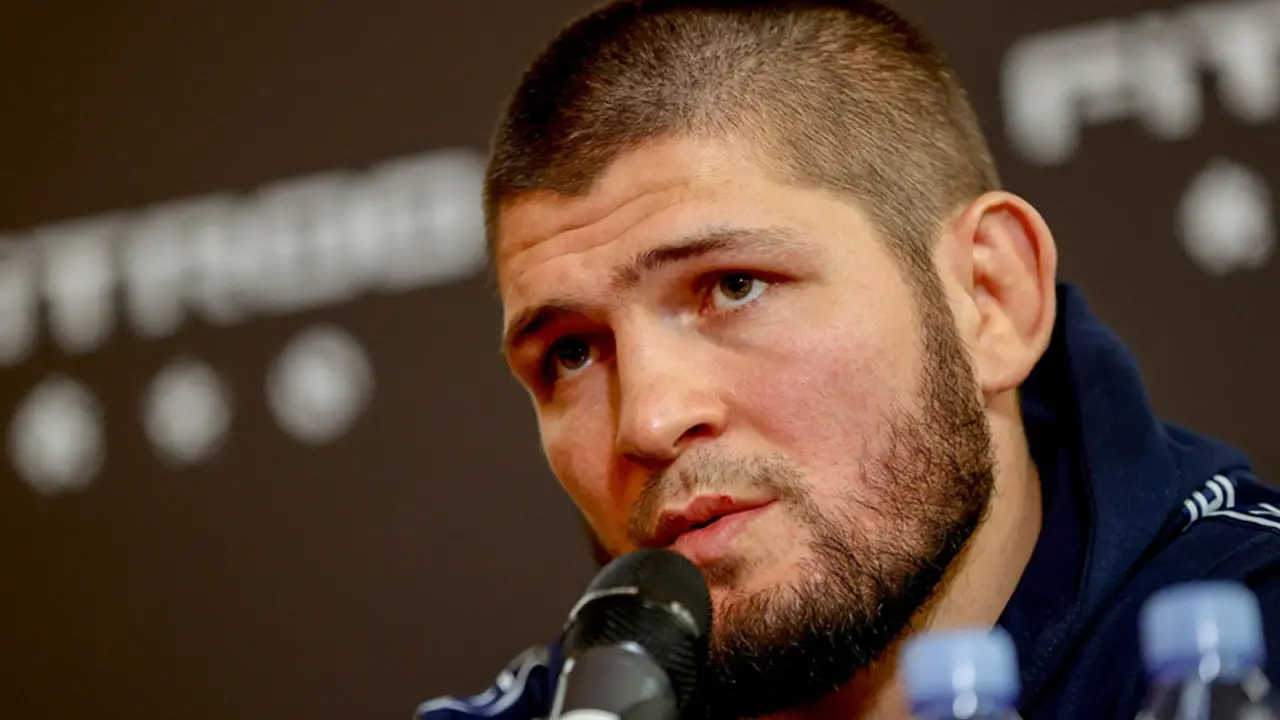 UFC şampiyonu Khabib, uçaktan neden indirildi?