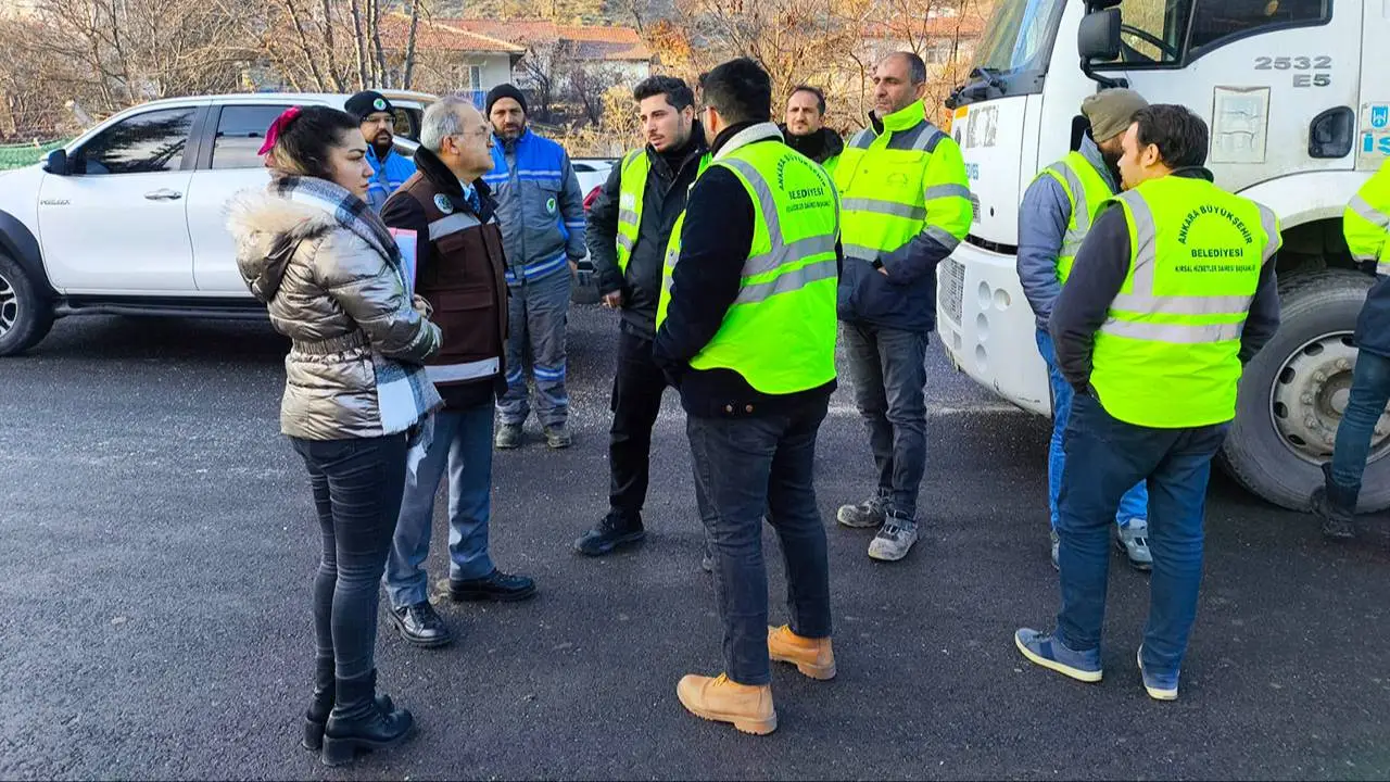 Mamak Belediyesinden Ortaköy Mahallesi’ne sıvat desteği