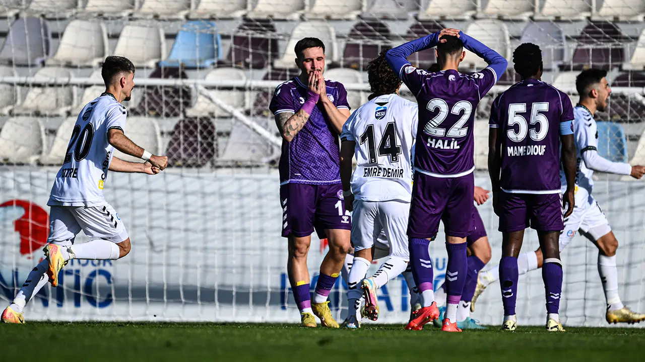 Ankara Keçiörengücü, Sakaryaspor'a 3-2 mağlup oldu