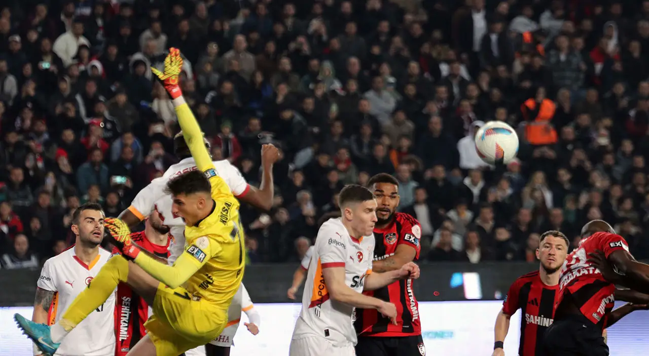 Galatasaray 3 puanı tek golle aldı