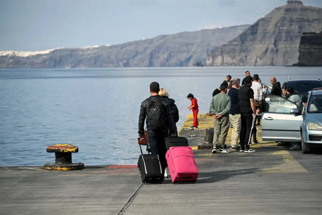 Deprem fırtınası paniği! Santorini'den kaçış sürüyor!