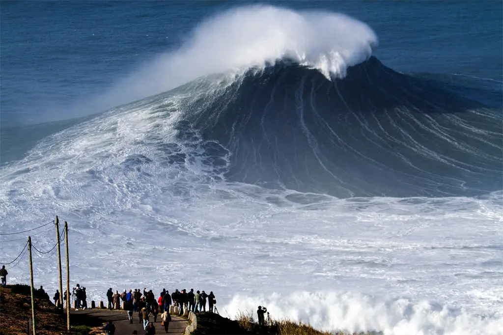 Türkiye'de hangi bölgelerde tsunami riski var? Kandilli açıkladı!