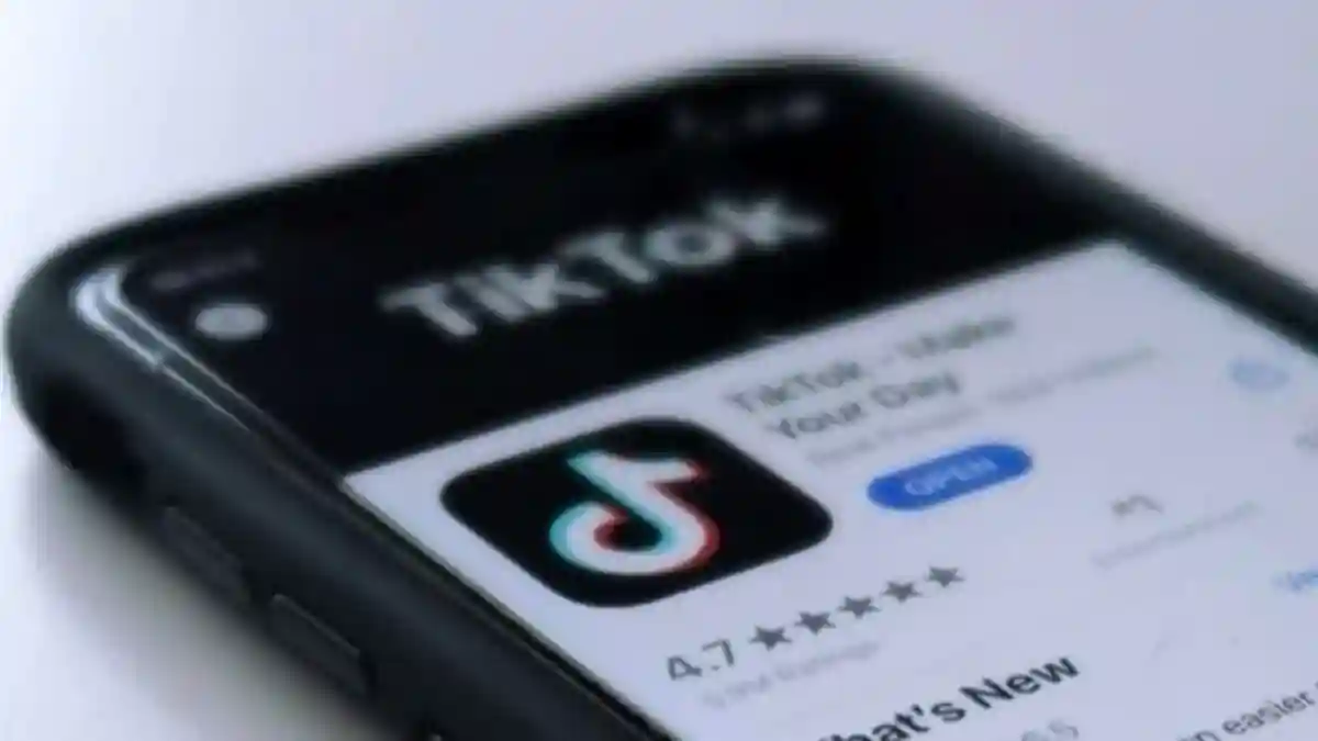 TikTok, ABD'de Google Play'e ve App Store'a yeniden eklendi