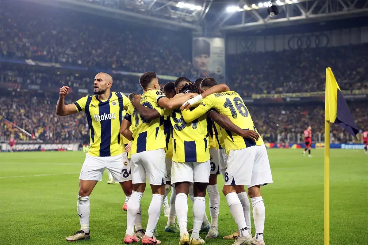 24. haftada Fenerbahçe'nin konuğu Kasımpaşa!