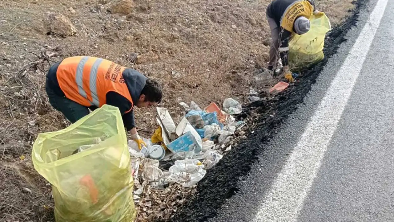 Ankara'da Altındağ Belediyesi ekiplerinden kırsal çıkarması