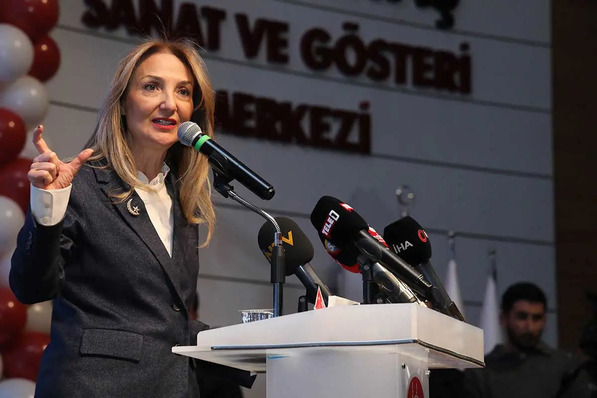 CHP Genel Başkan Yardımcısı Aylin Nazlıaka