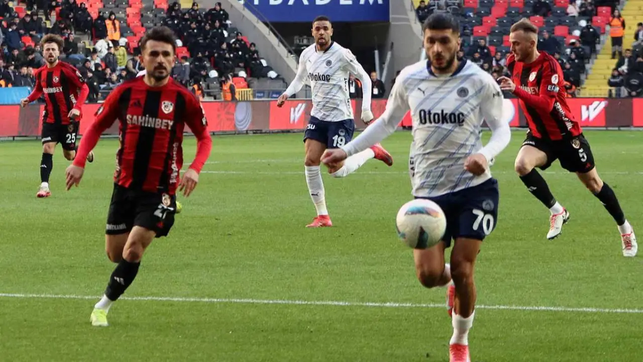 Fenerbahçe, çeyrek final biletini aldı