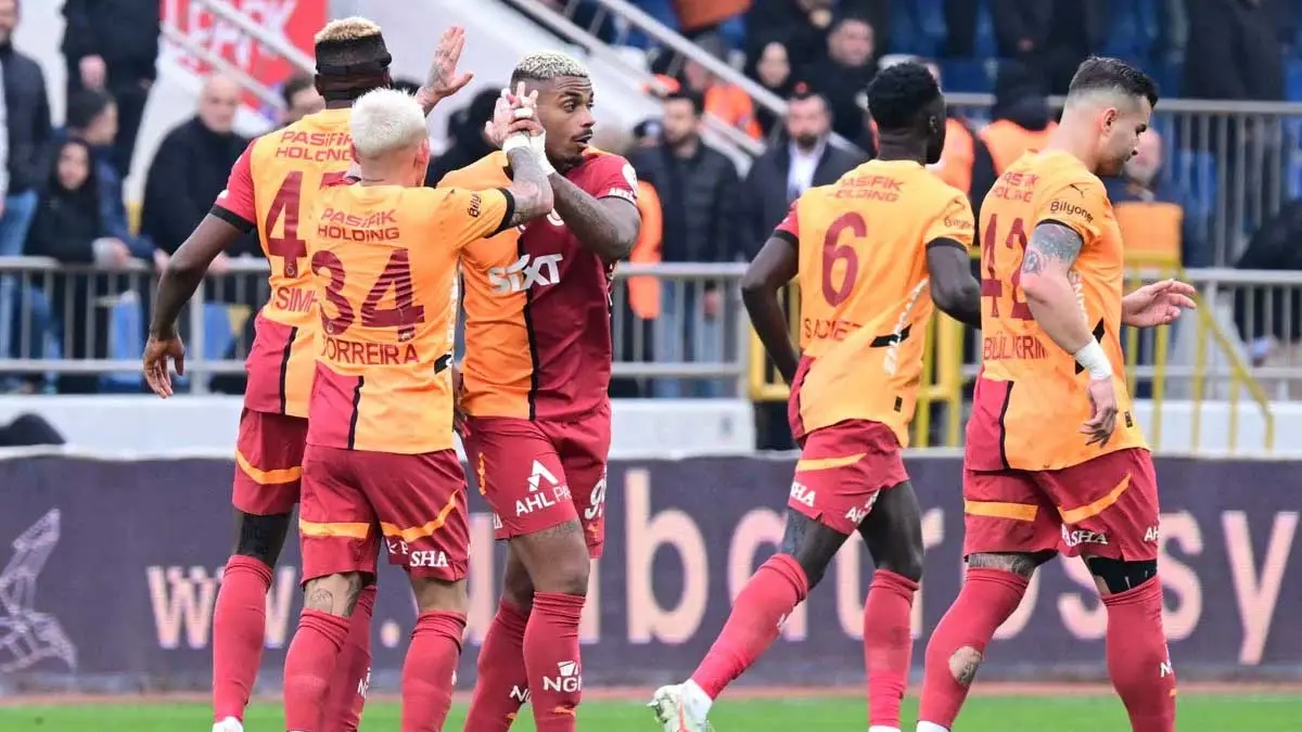 Galatasaray'da yönetim ve oyuncular arasında prim krizi!