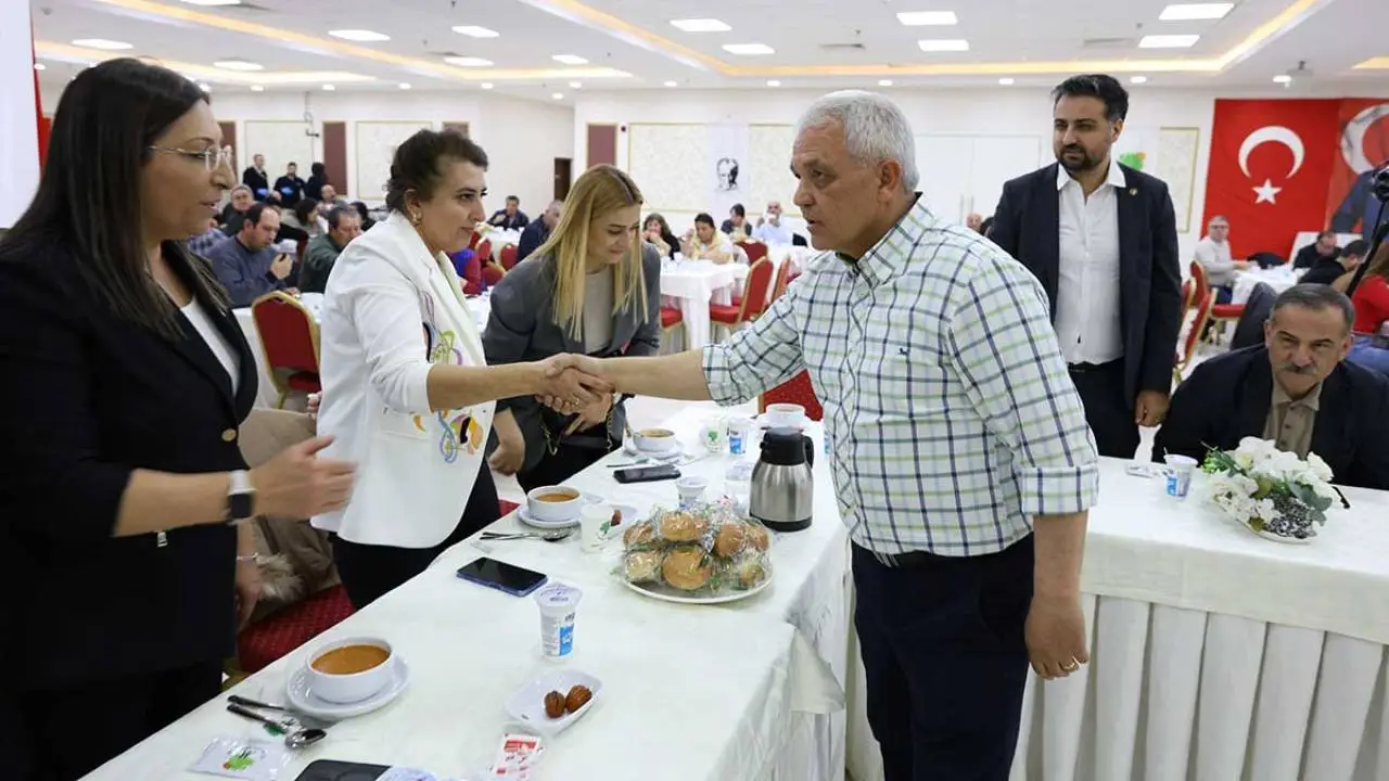 Veli Gündüz Şahin, iftarda Çorumlularla buluştu