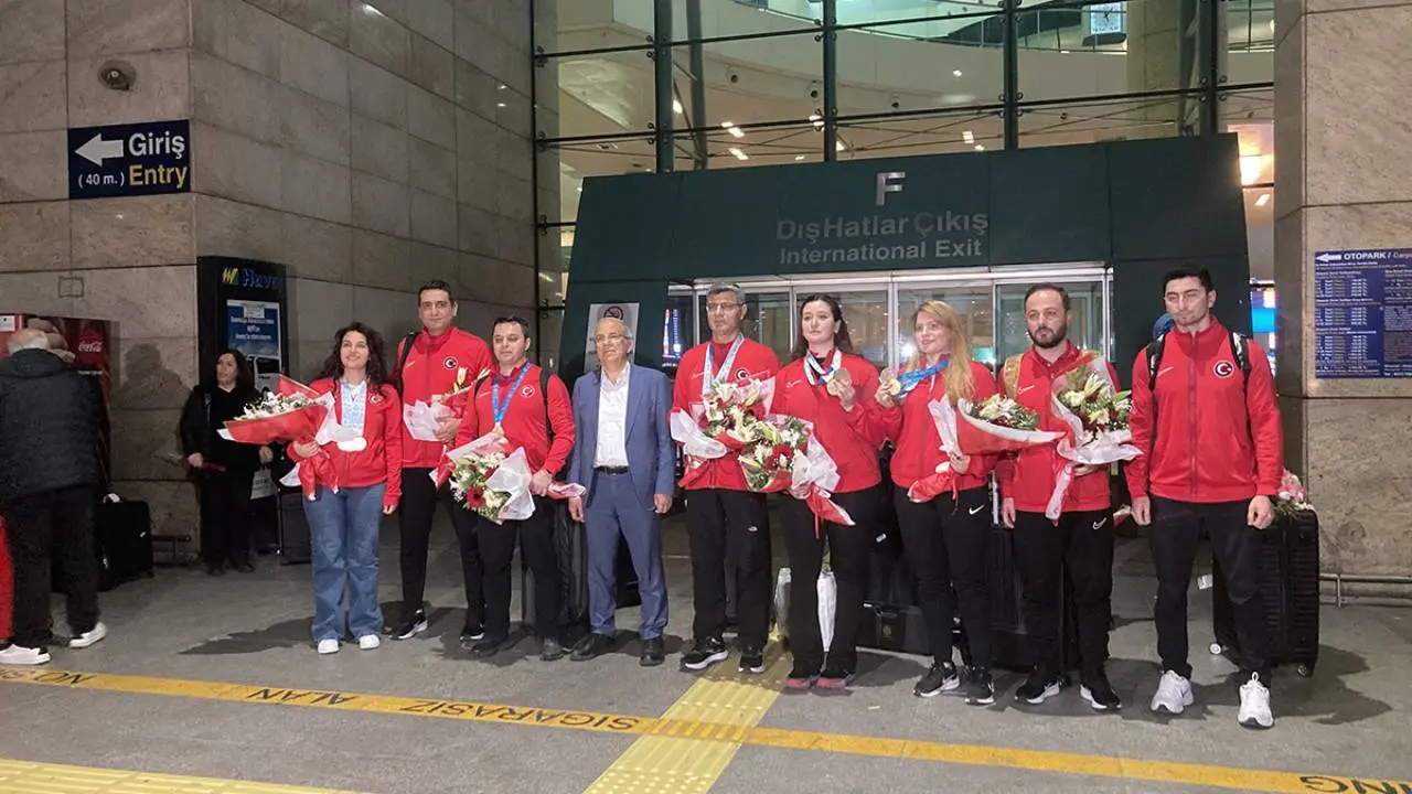 Avrupa şampiyonu milli atıcılar Ankara'ya döndü