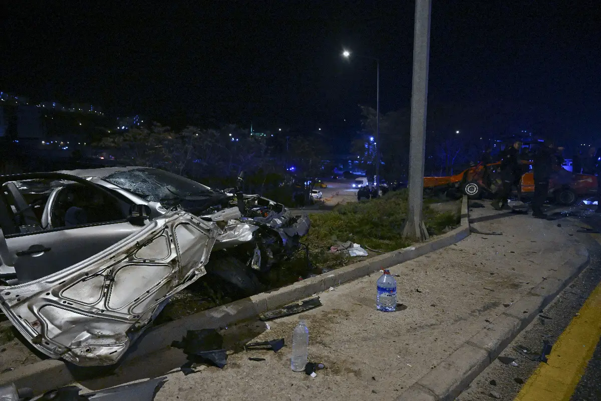 Ankara'da trafik kazası! 6 kişi yaralandı