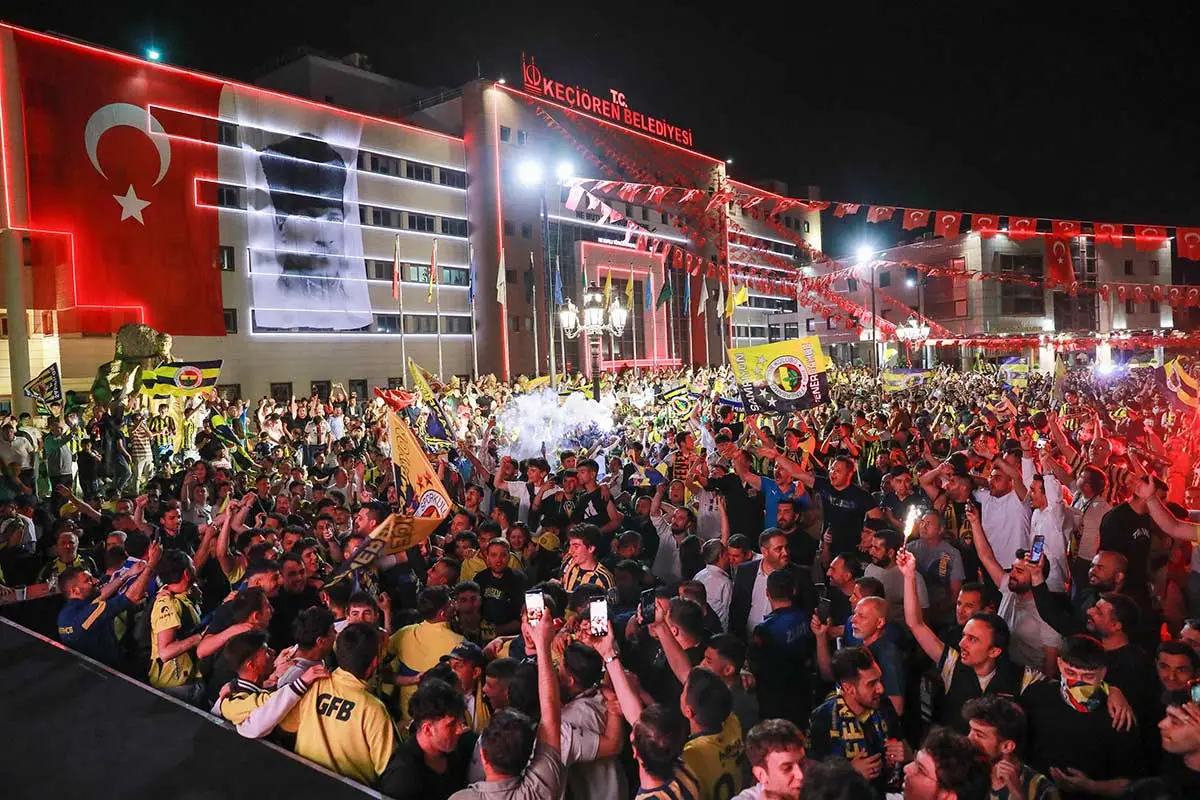Keçiören'de Fenerbahçe Beko'nun şampiyonluk coşkusu
