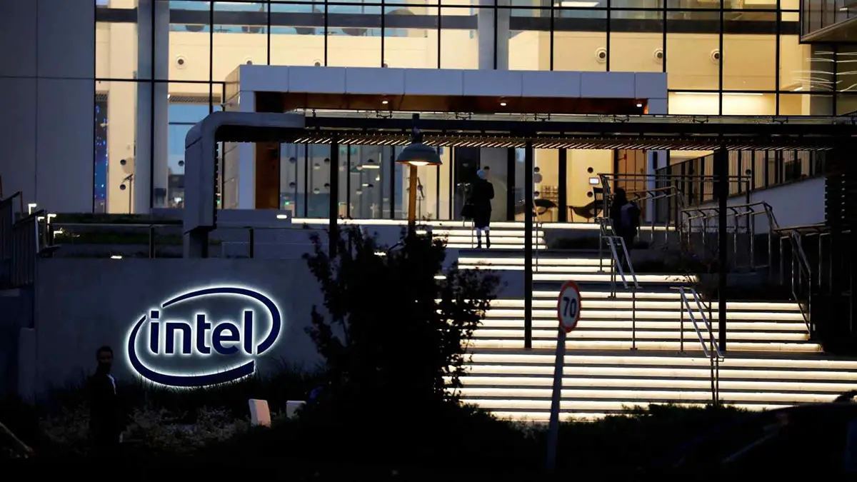 SoftBank'tan Intel'e yatırım hamlesi...