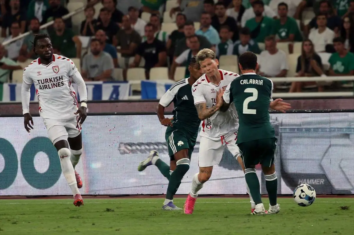 Samsunspor Yunanistan’da fırsatı kaçırdı! 6 dakika içinde maç döndü