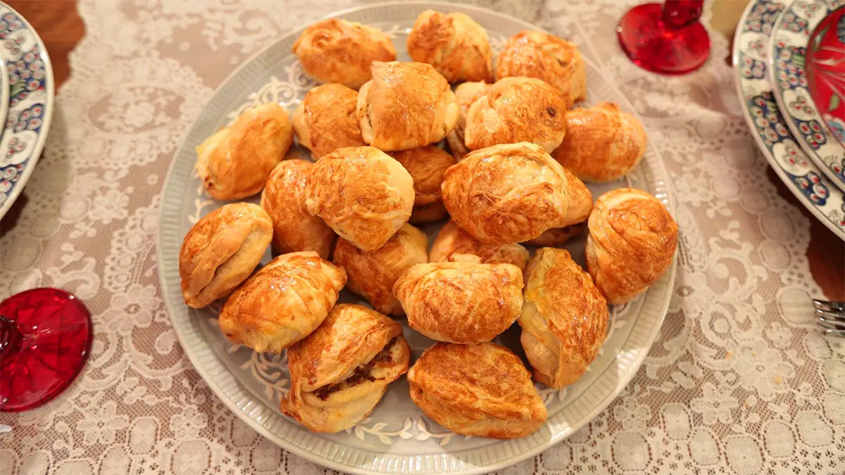 Midye gibi kıvrılan börek: Akyurt tandır böreği