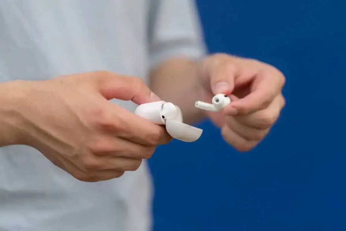 Kulak ağrısı, çınlama ve işitme kaybı... Sebebi kulaklığınızın modeli olabilir!