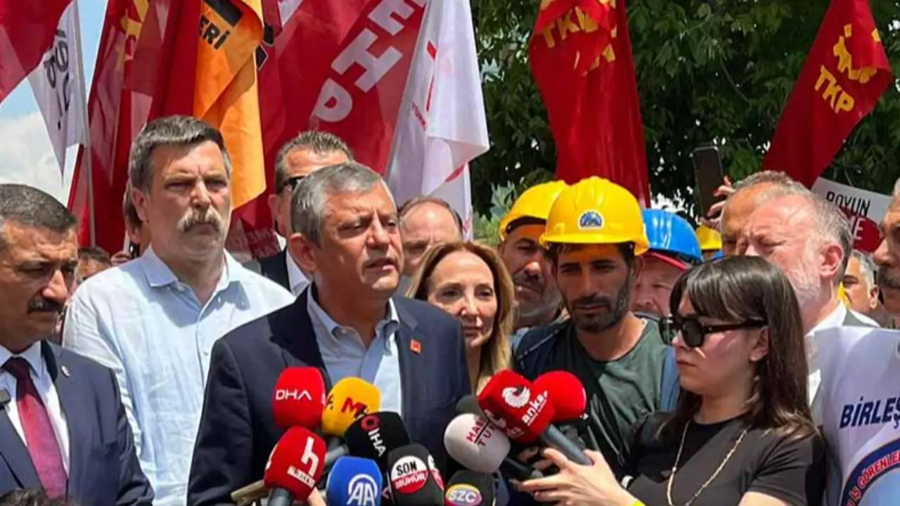 Özel'den Ankara'da madencilerin eylemine destek
