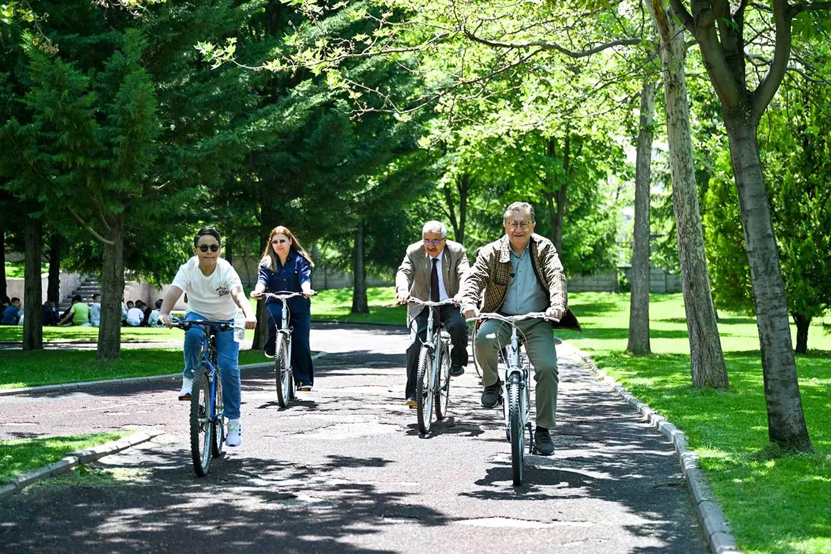 Altındağ’da Dünya Bisiklet Günü’nde pedallar sağlık için çevrildi