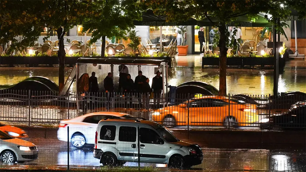 Ankara’da bugün sağanak var: Sıcaklık 28 dereceye çıkacak
