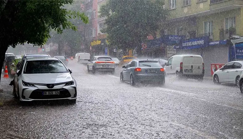 Ankara Valiliğinden kuvvetli sağanak uyarısı