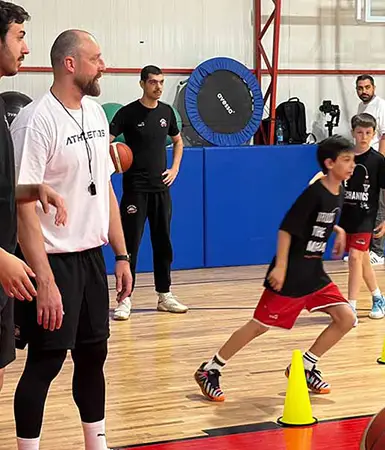 Milaknis, Ankara'da genç sporcularla buluştu