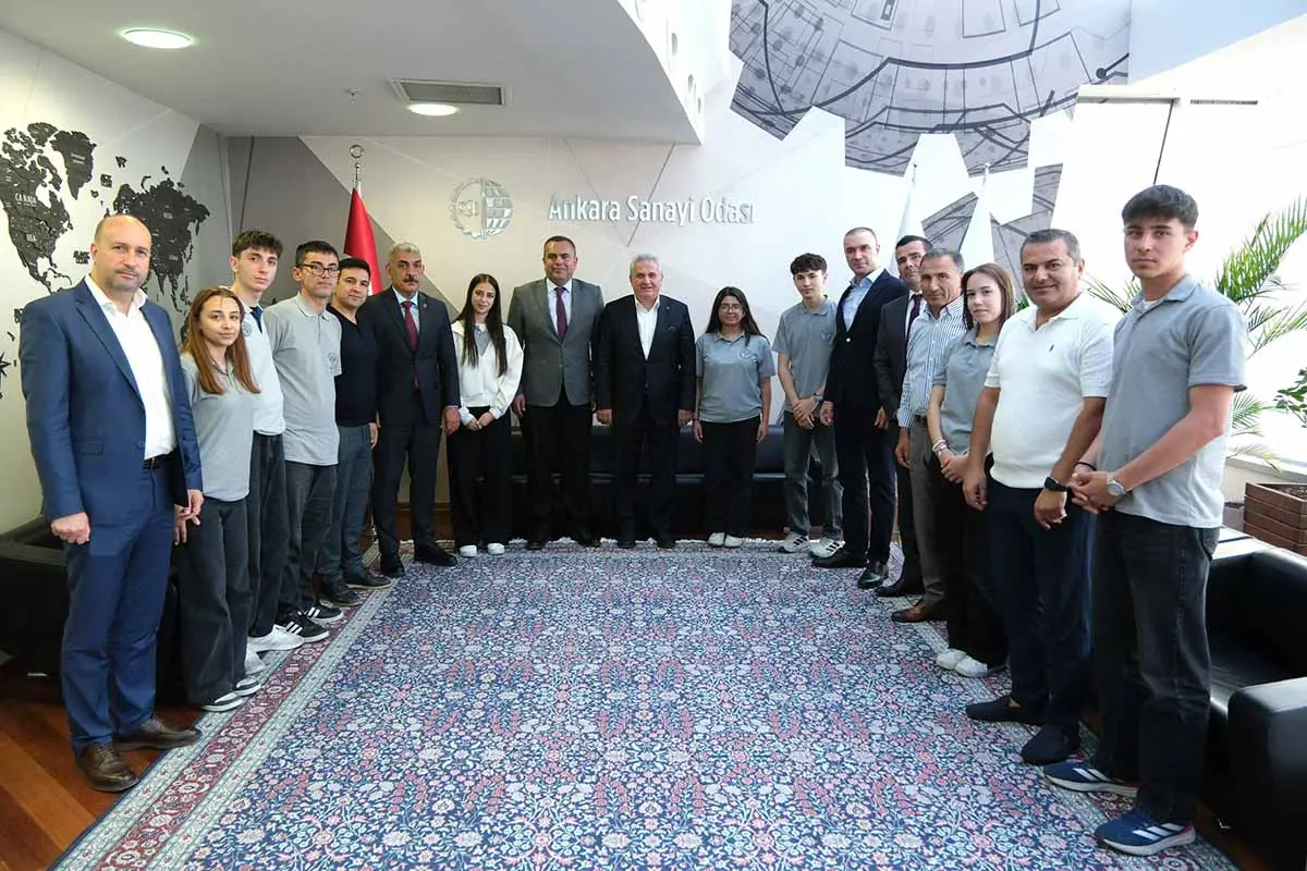 ASO'nun mesleki eğitime yönelik desteği sürüyor