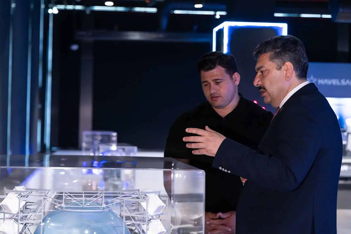 Rıza Kayaalp: Türk savunma sanayisi gururla takip ediyorum