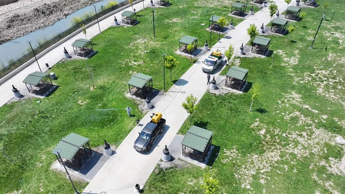 Parklarda yaz ilaçlaması başladı