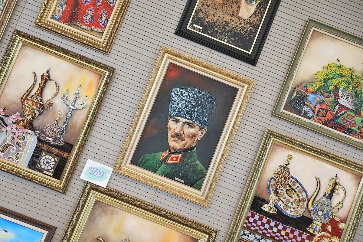 KEÇMEK yıl sonu sergisi açıldı