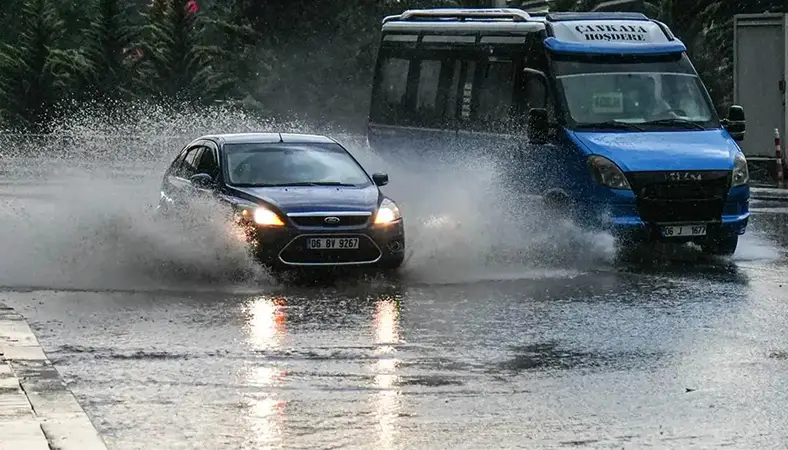 Meteorolojiden Ankara için sağanak yağış uyarısı geldi