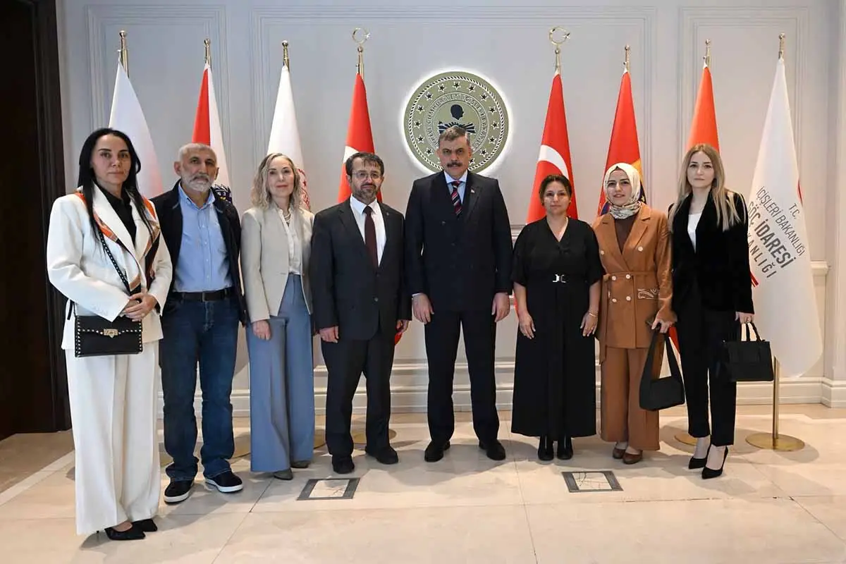 Bakan Çiftçi'den sokak köpekleriyle ilgili dikkat çeken sözler
