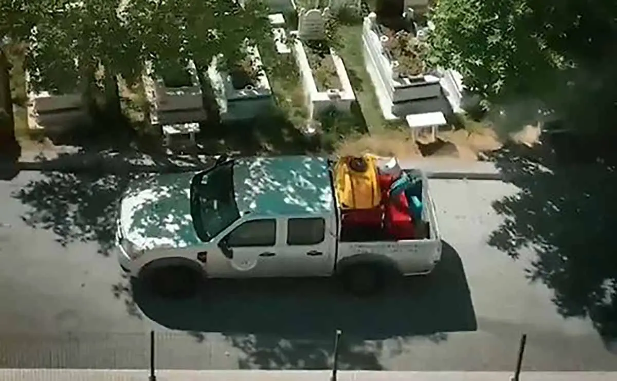 Etimesgut'ta riskli alanlar ilaçlanıyor