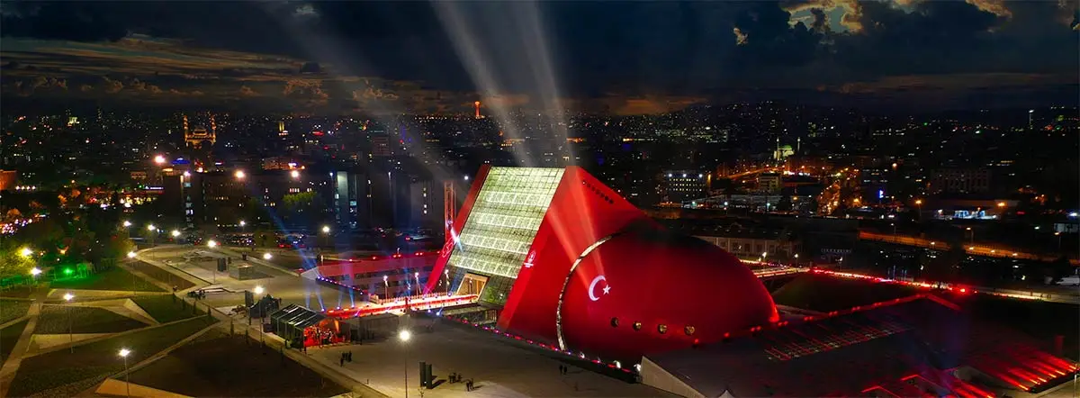 Cumhurbaşkanı Recep Tayyip Erdoğan'ın talimatıyla yaptırılan ve 3 Aralık 2020'de açılan CSO Ada Ankara binası