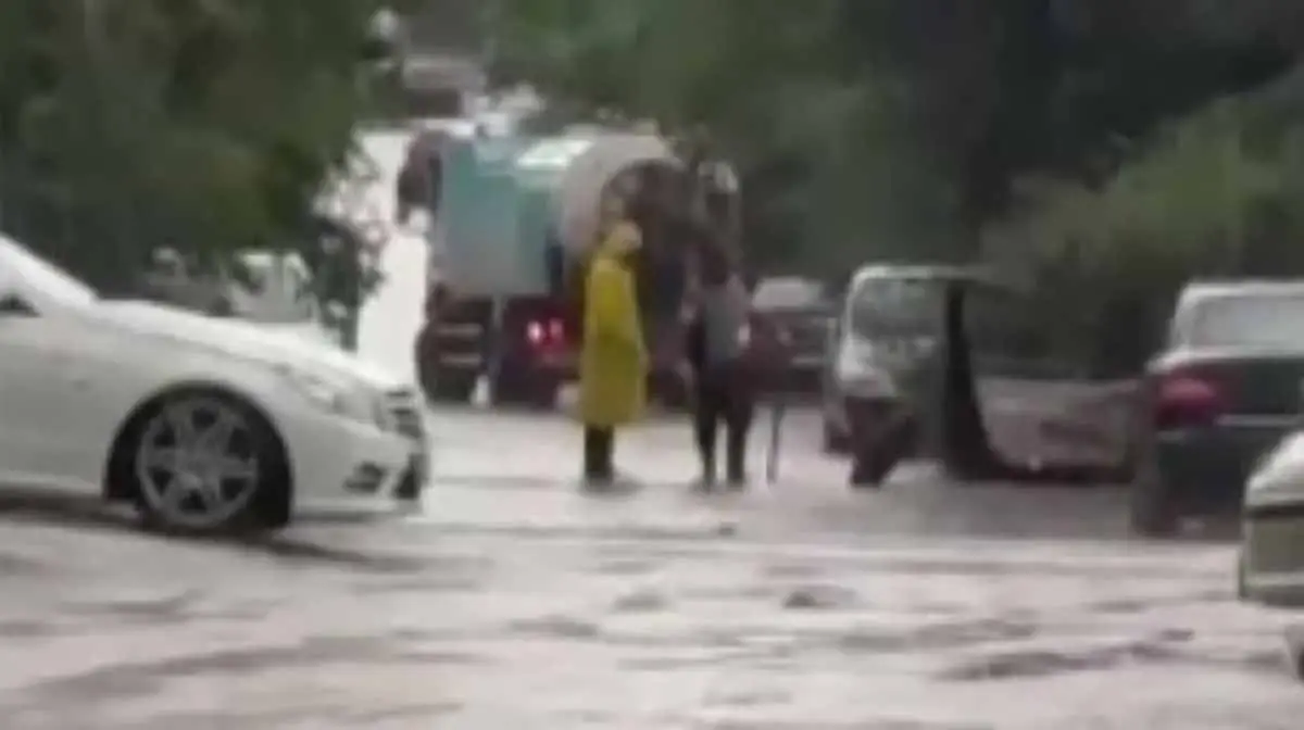 Ankara'da sağanak ve dolu yağışı etkili oldu