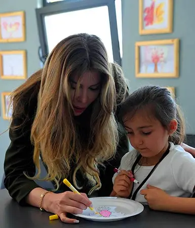Çocuklar sanat ve teknolojiyle müzede buluşuyor