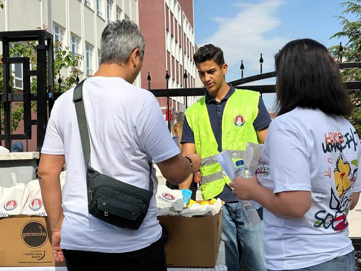 Sincan’da YKS adaylarına sınav öncesi kahvaltı desteği