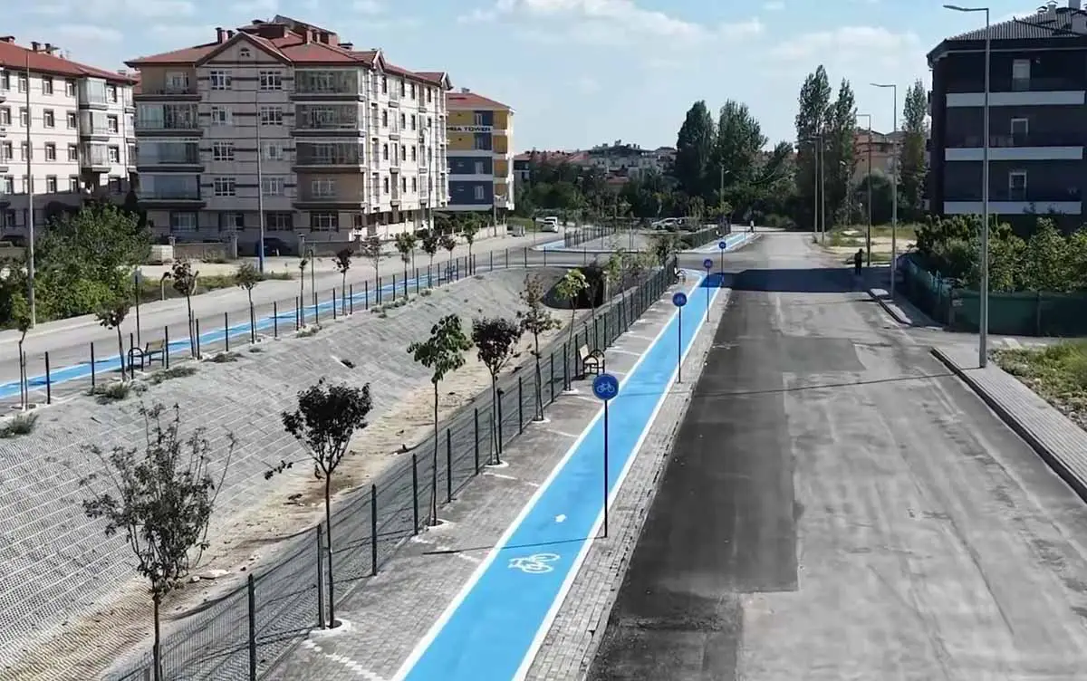 Çubuk'ta bisiklet yolunun 2. etabı açıldı
