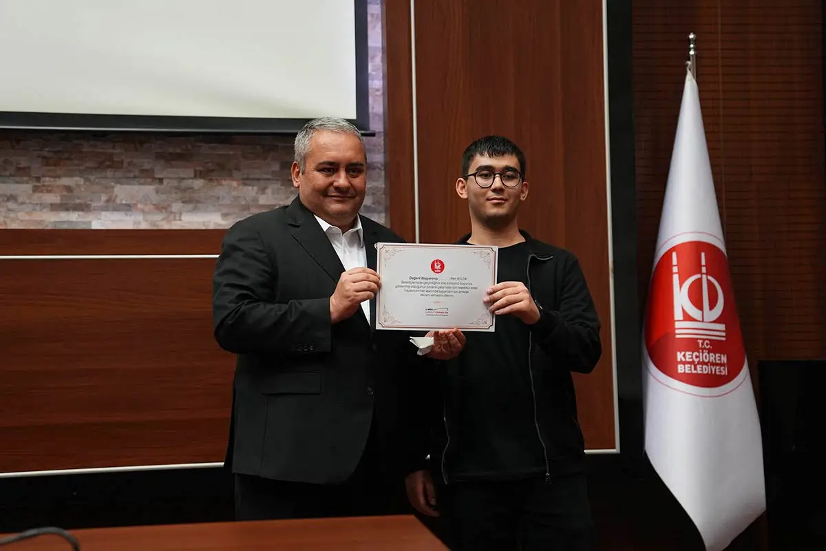 Keçiören’de stajını tamamlayan öğrencilere sertifika
