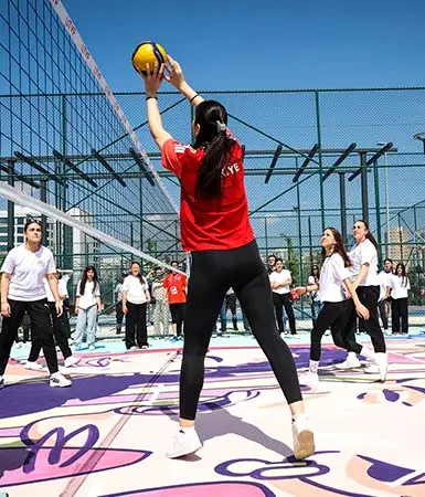 VNL Legacy Court sahası açıldı