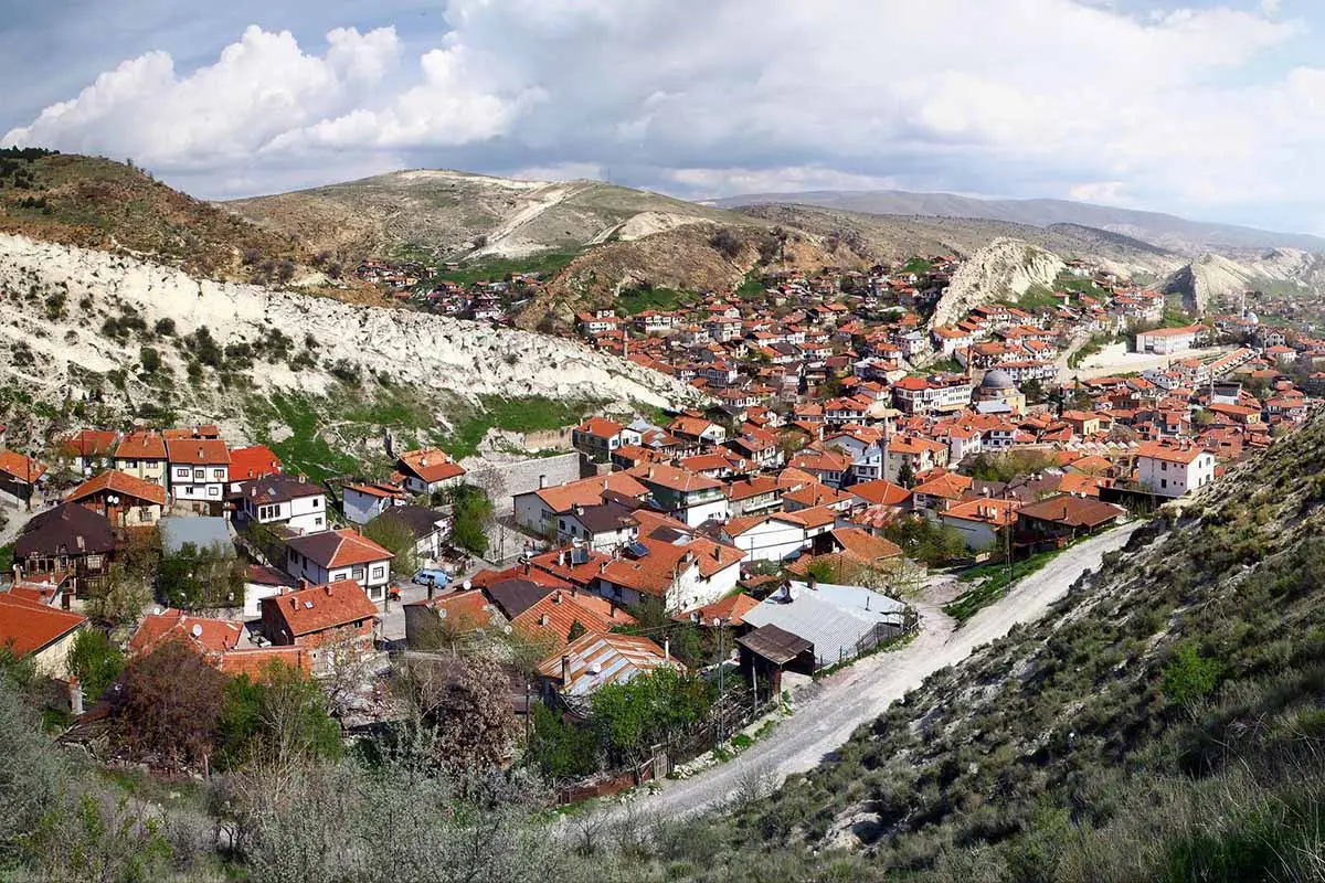 Tarihi ve doğasıyla ziyaretçilerini bekleyen ilçe: Beypazarı