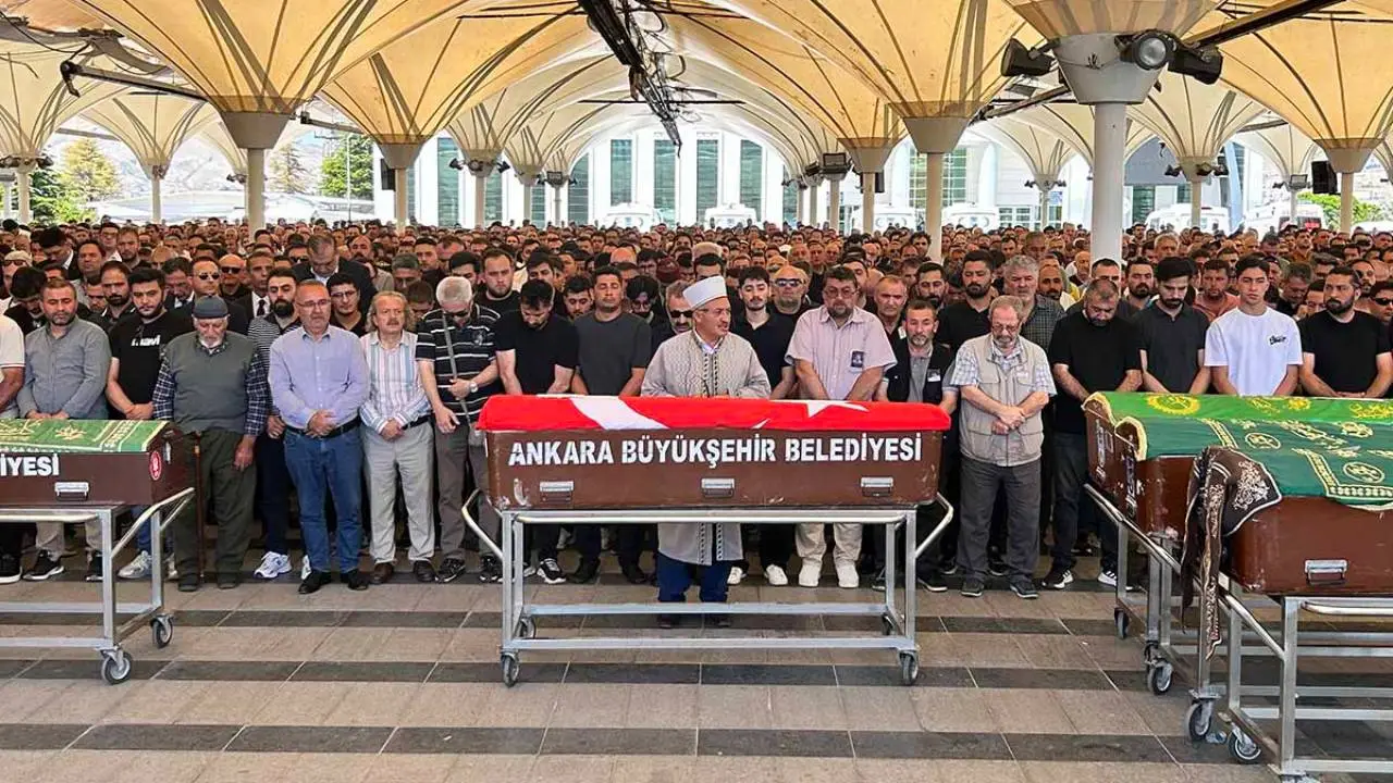 Kırıkkale'deki patlamada hayatını kaybeden İdris Tayyip Duruş Ankara'da toprağa verildi