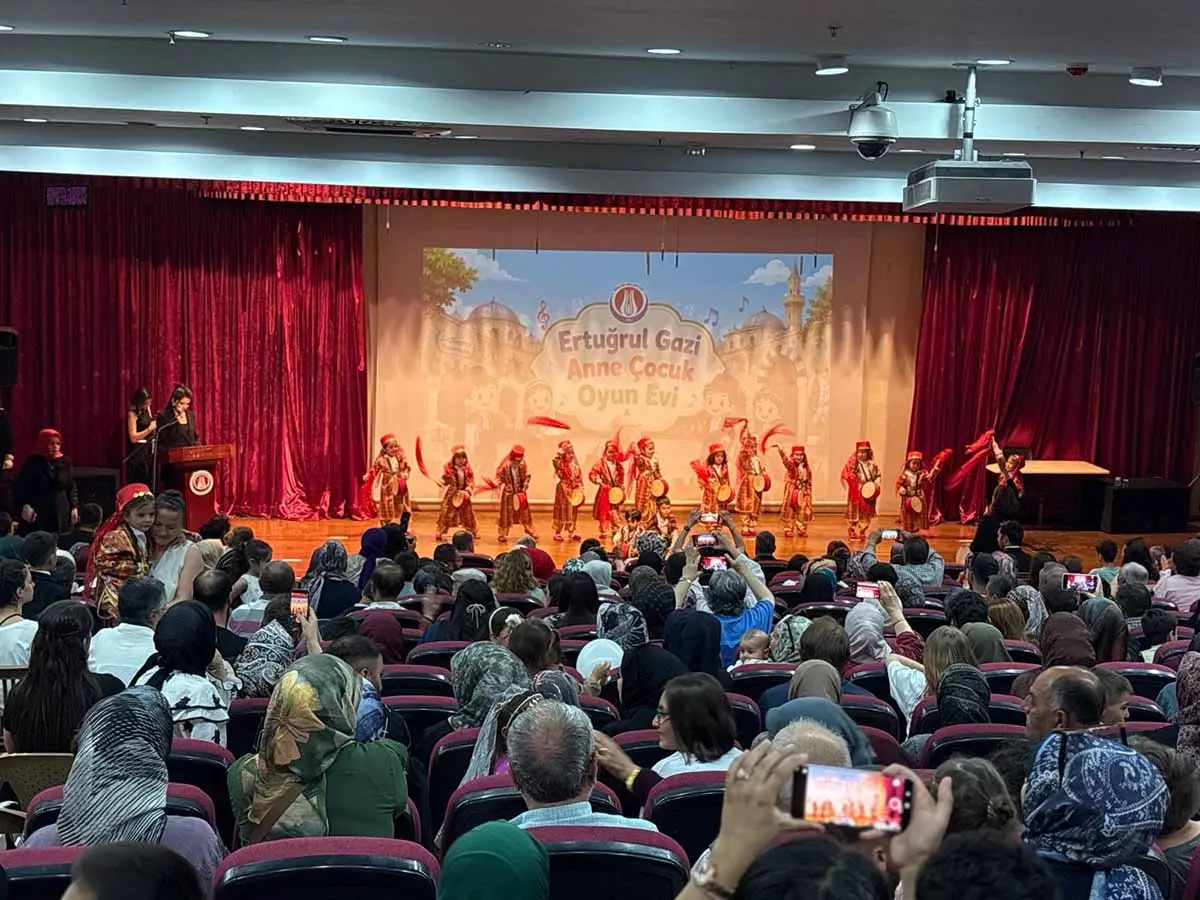 Sincan'da miniklerin mezuniyet coşkusu