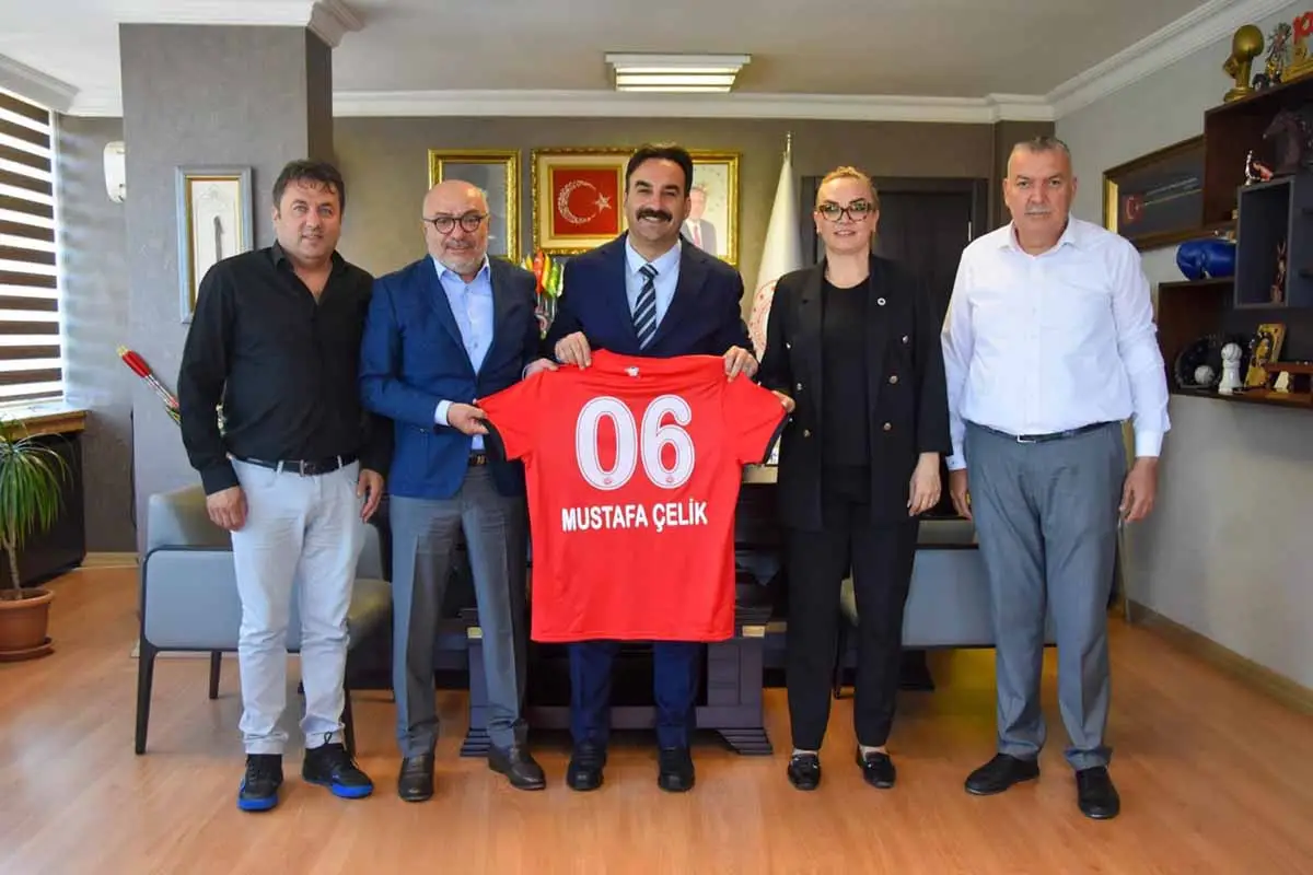 Gençlerbirliği'nde ziyaretler devam ediyor