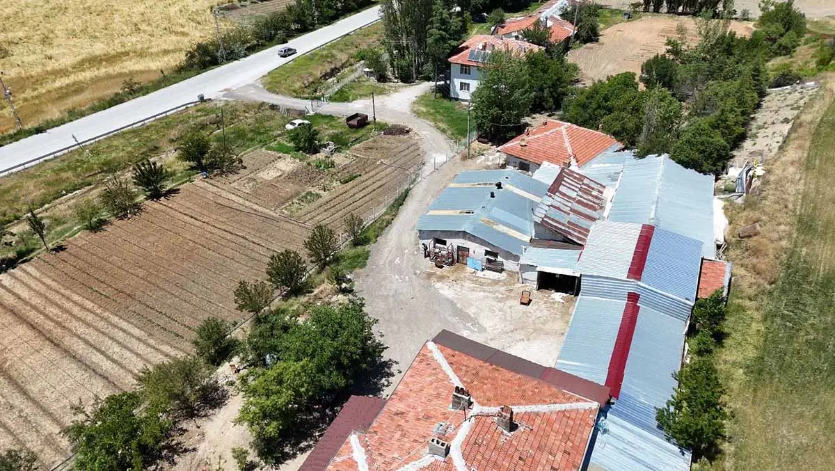 Ankara Akyurt'ta yol tartışması