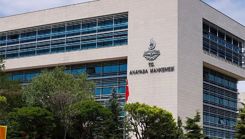 AYM’den cinsiyet değişikliği izni için ret kararı